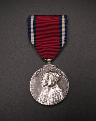 George V 1935 Jubilee Full Sized Medal On Ribbon - Cased