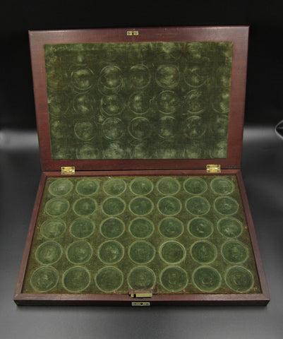 1731 Wooden Case For Dassier's Kings & Queens Of England Set Of 35 Medals