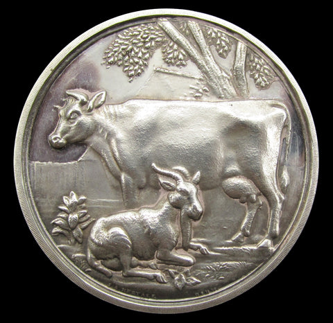 1909 The British Dairy Farmers Association 47mm Cased Silver Medal